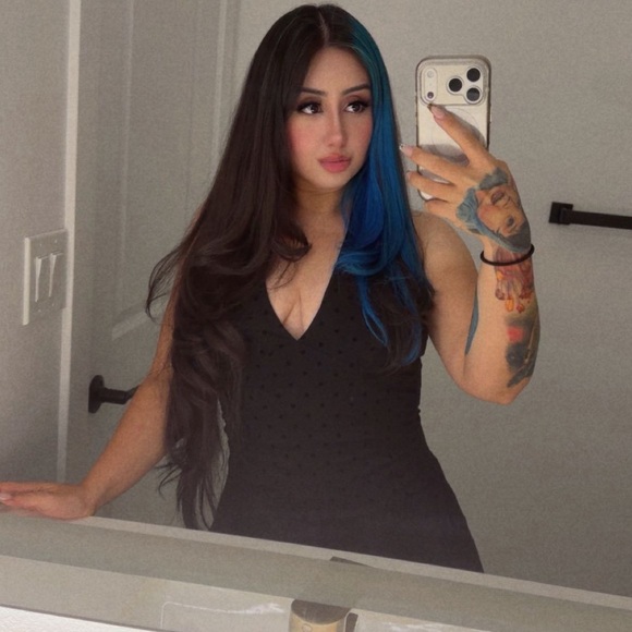 shehollywoodnow